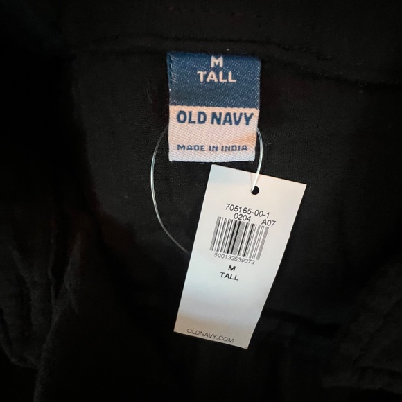 NWT Old Navy Crinkle Gauze Black Romper Waist Defined, Size Medium Tall - Picture 7 of 12